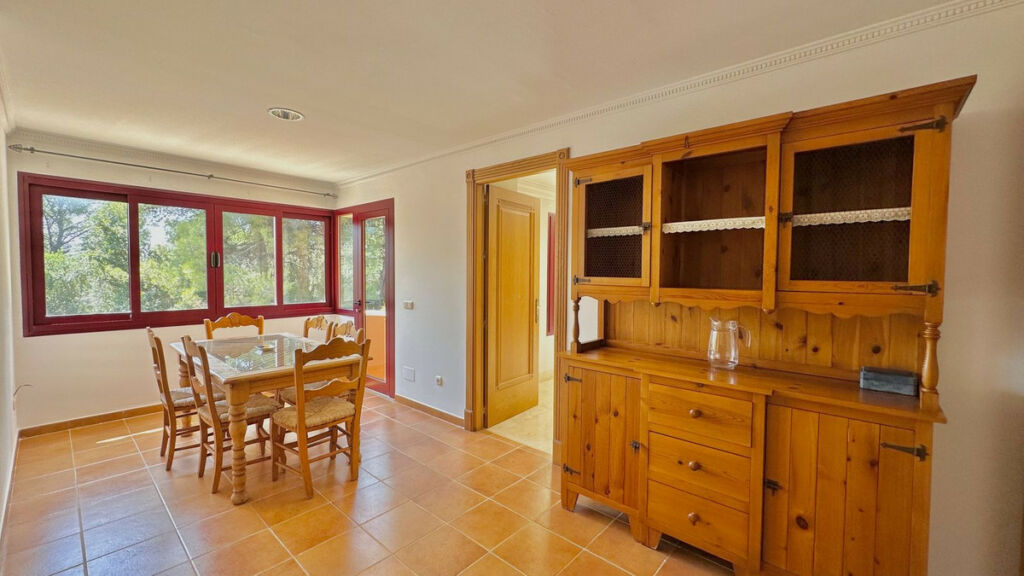 Detached Villa The Golden Mile Málaga - image 18