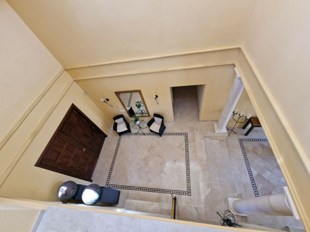 Detached Villa Calahonda Málaga - image 18