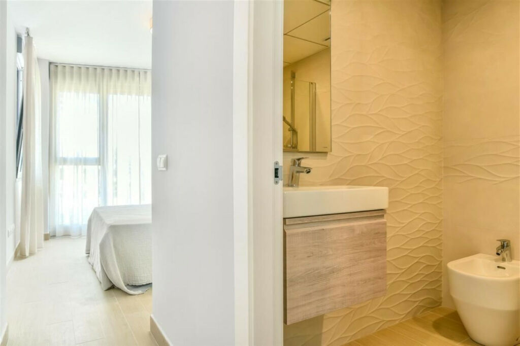 Middle Floor Apartment Calpe Alicante - image 18