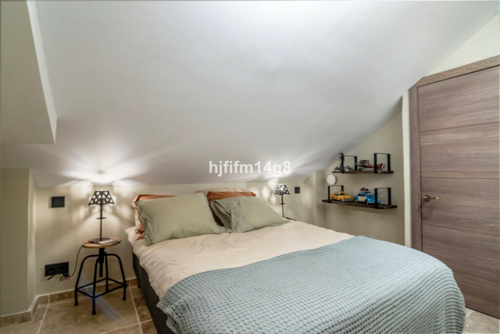 Penthouse Duplex Nueva Andalucía Málaga - image 18