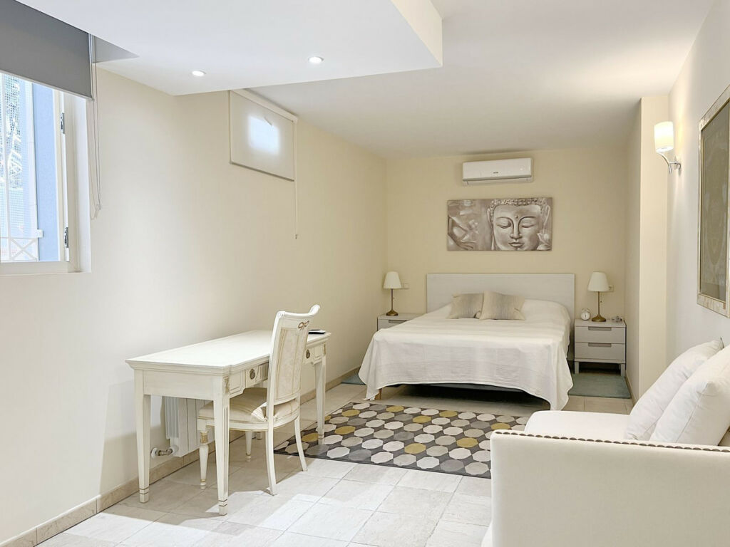 Detached Villa Puerto Banús Málaga - image 18