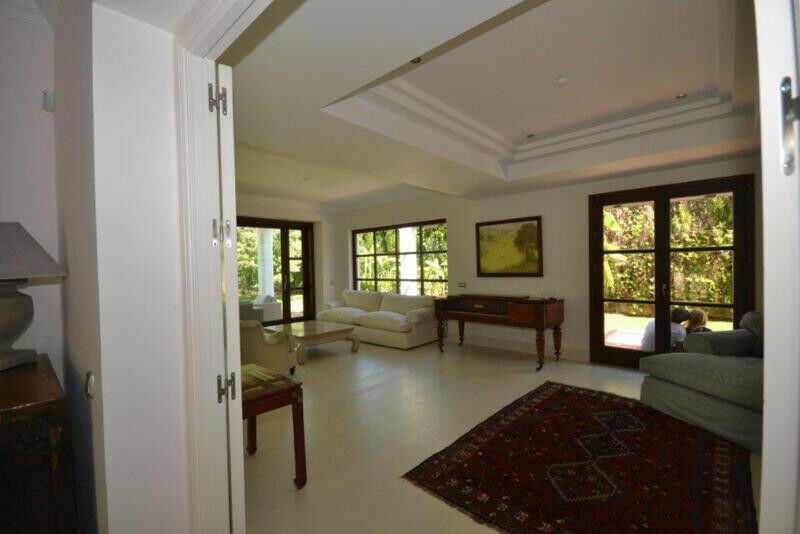 Detached Villa Guadalmina Baja Málaga - image 19