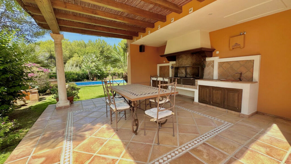 Detached Villa The Golden Mile Málaga - image 19