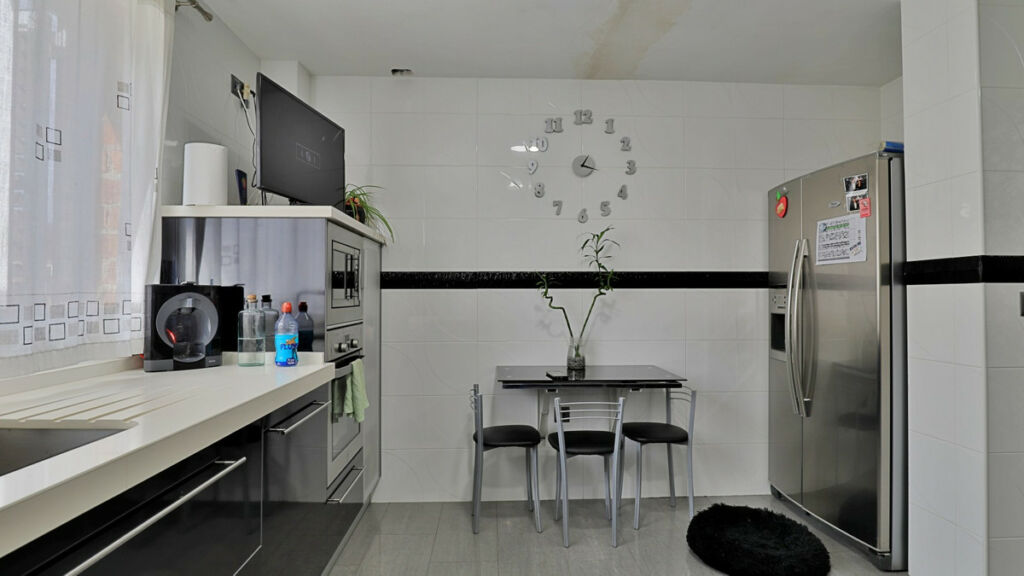 Semi-Detached House Alfarnate Málaga - image 19