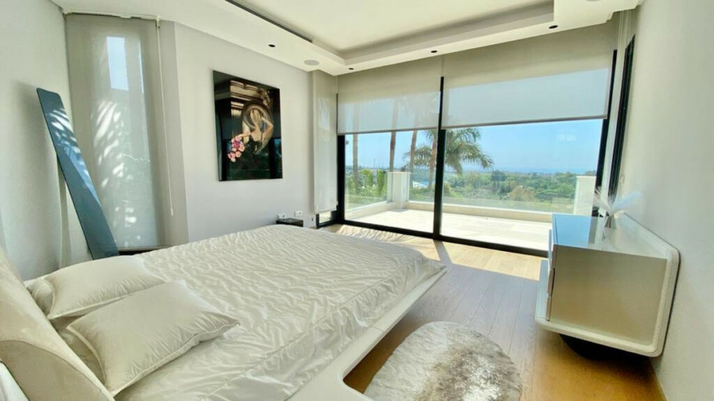 Detached Villa Los Flamingos Málaga - image 19