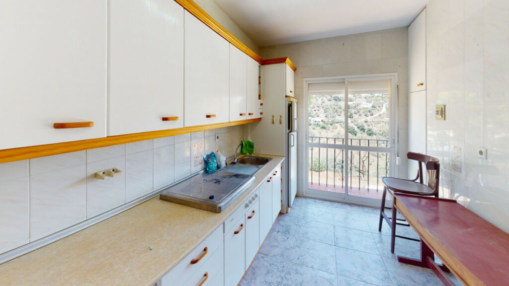 Detached Villa Comares Málaga - image 19