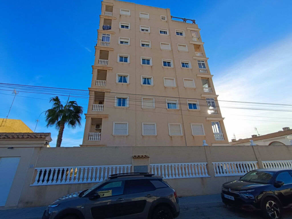 Middle Floor Apartment Aguas Nuevas Alicante - image 19