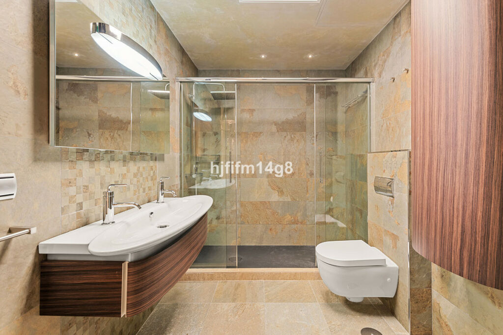 Detached Villa La Quinta Málaga - image 19