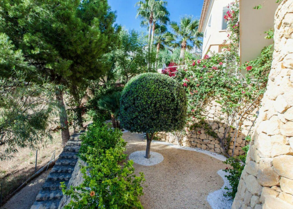 Detached Villa Altea Alicante - image 19