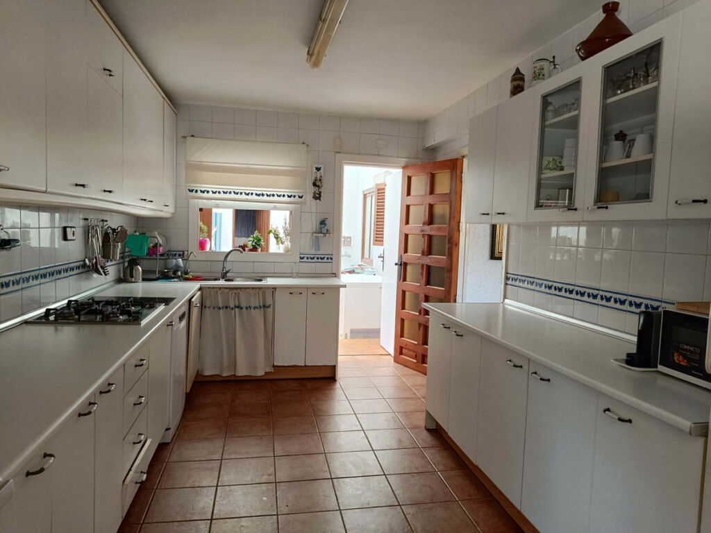 Detached Villa Cabo Roig Alicante - image 19