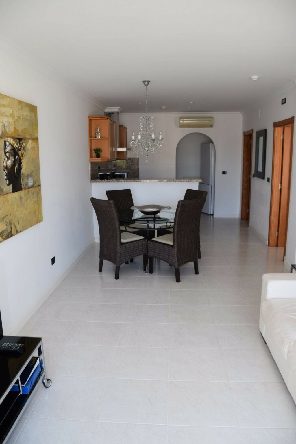 Middle Floor Apartment La Fustera Alicante - image 8