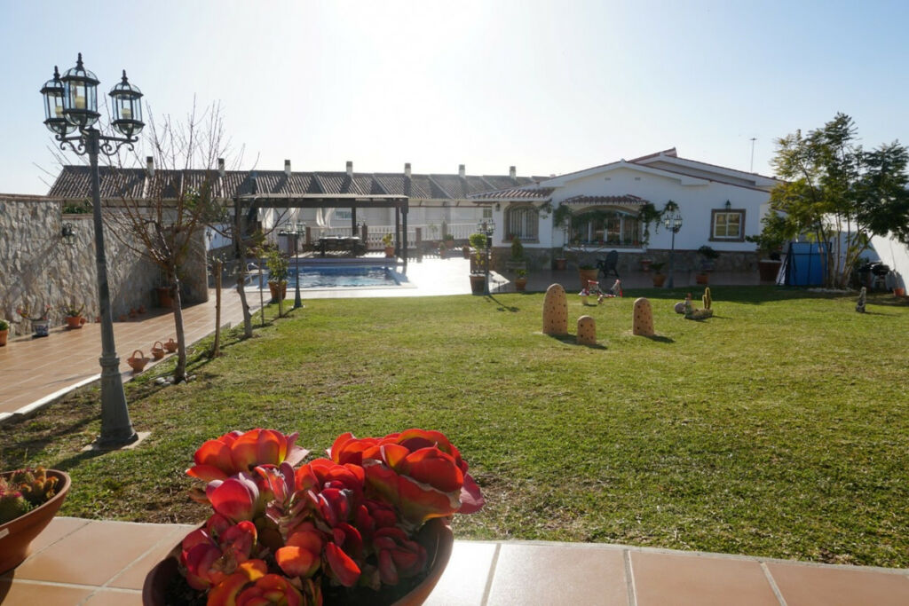 Detached Villa Caleta de Vélez Málaga - image 2
