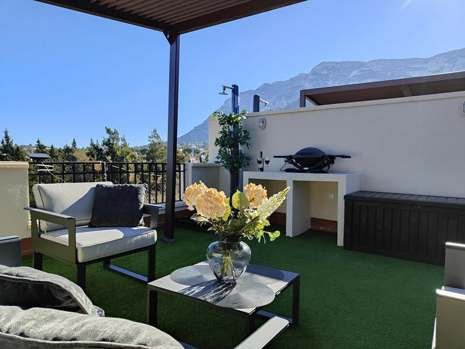 Middle Floor Apartment Denia Alicante - image 2