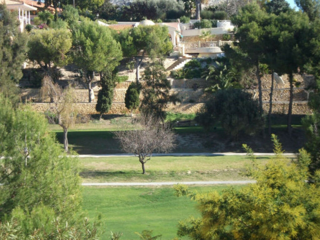 Land Altea Alicante - image 2