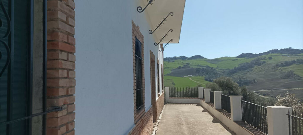 Detached Villa Ronda Málaga - image 2