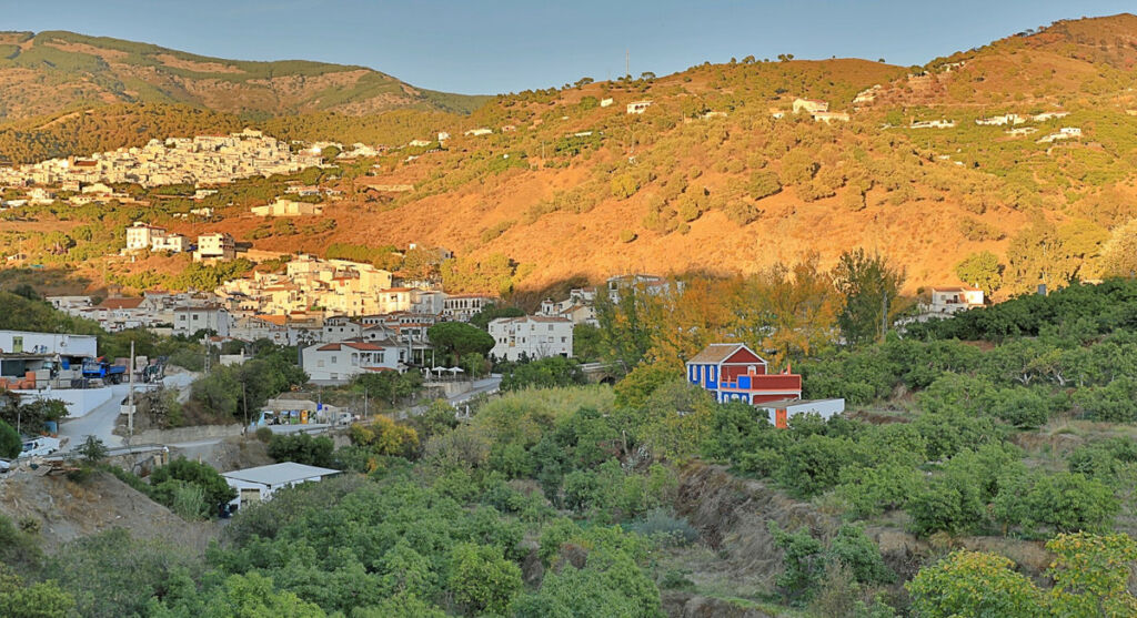Detached Villa Árchez Málaga - image 2