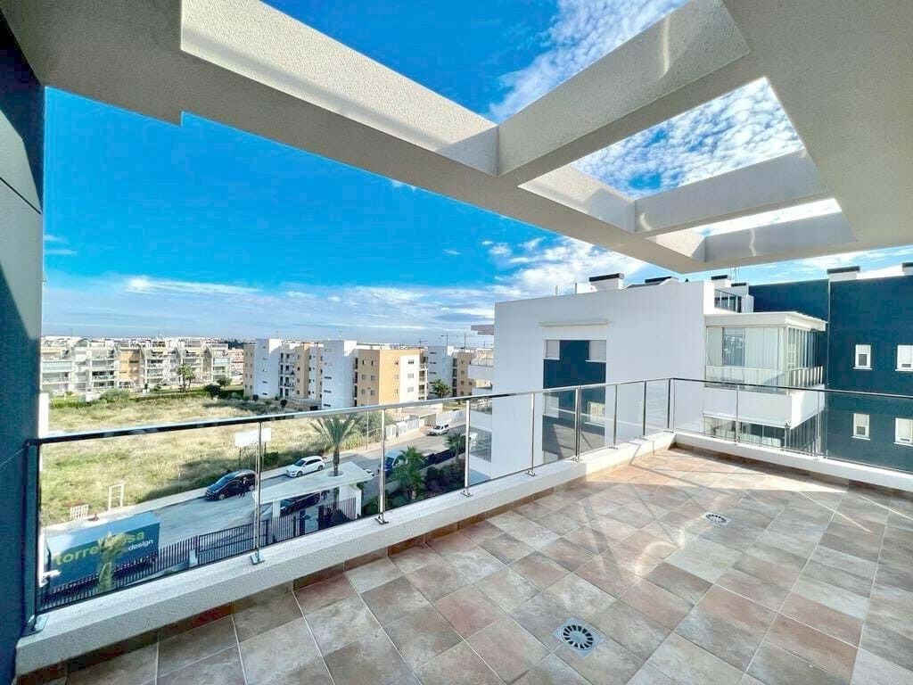 Penthouse Los Dolses Alicante - image 2
