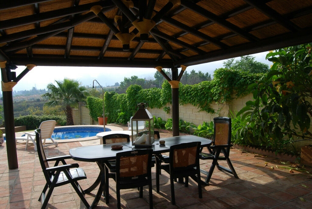 Detached Villa Alhaurín de la Torre Málaga - image 2