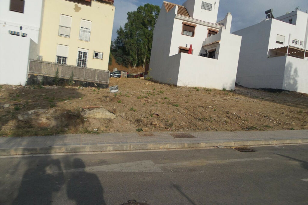 Residential Plot Alhaurín de la Torre Málaga - image 2