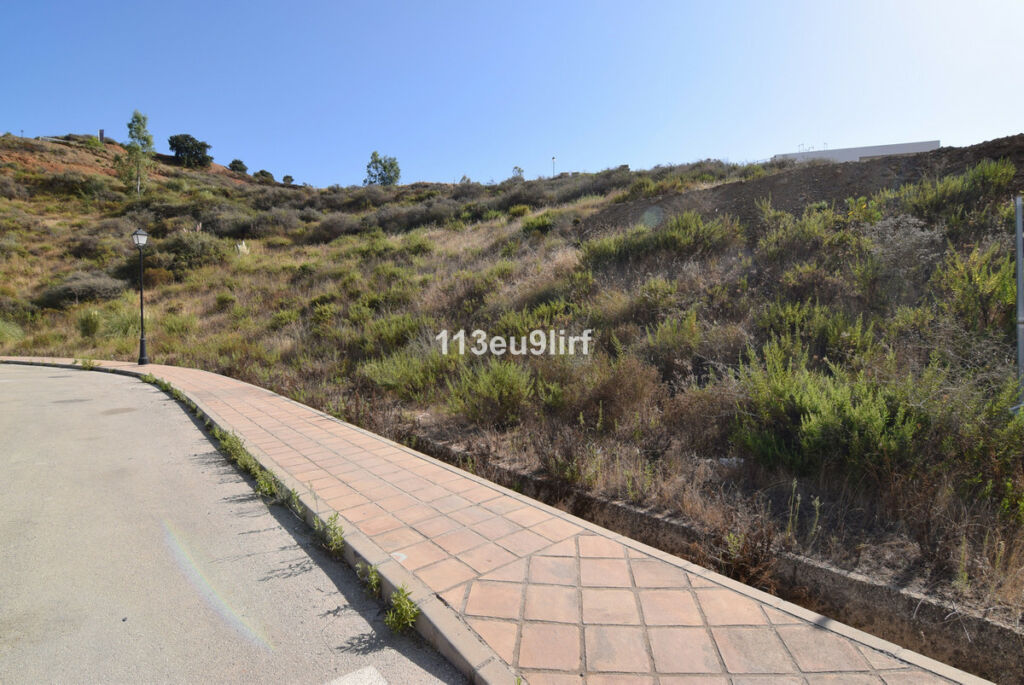 Residential Plot La Cala Golf Málaga - image 2