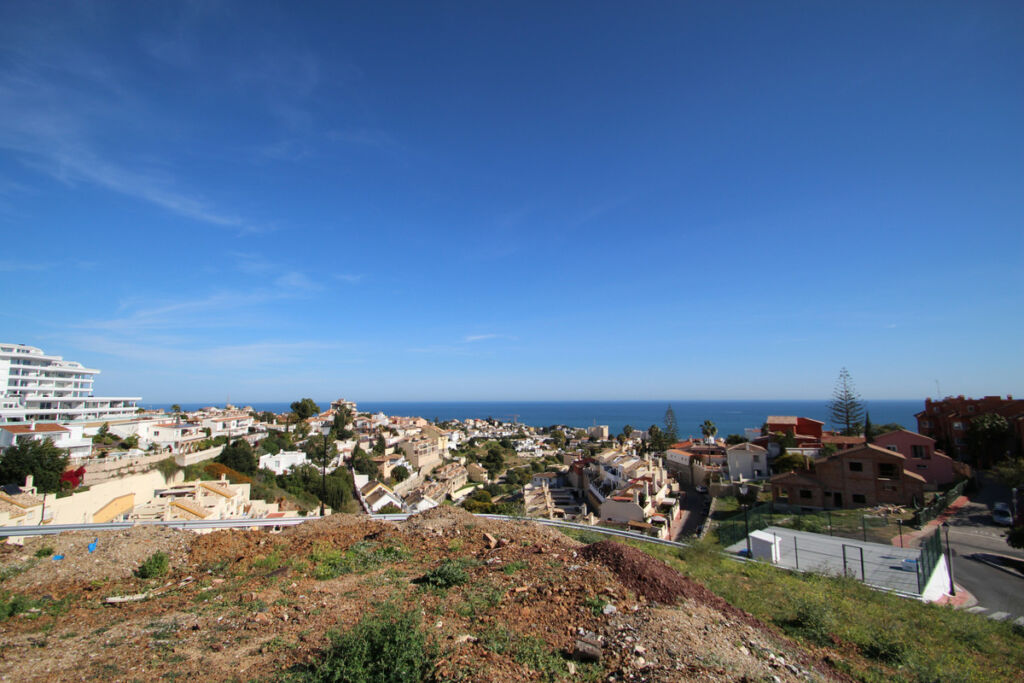 Residential Plot Fuengirola Málaga - image 2