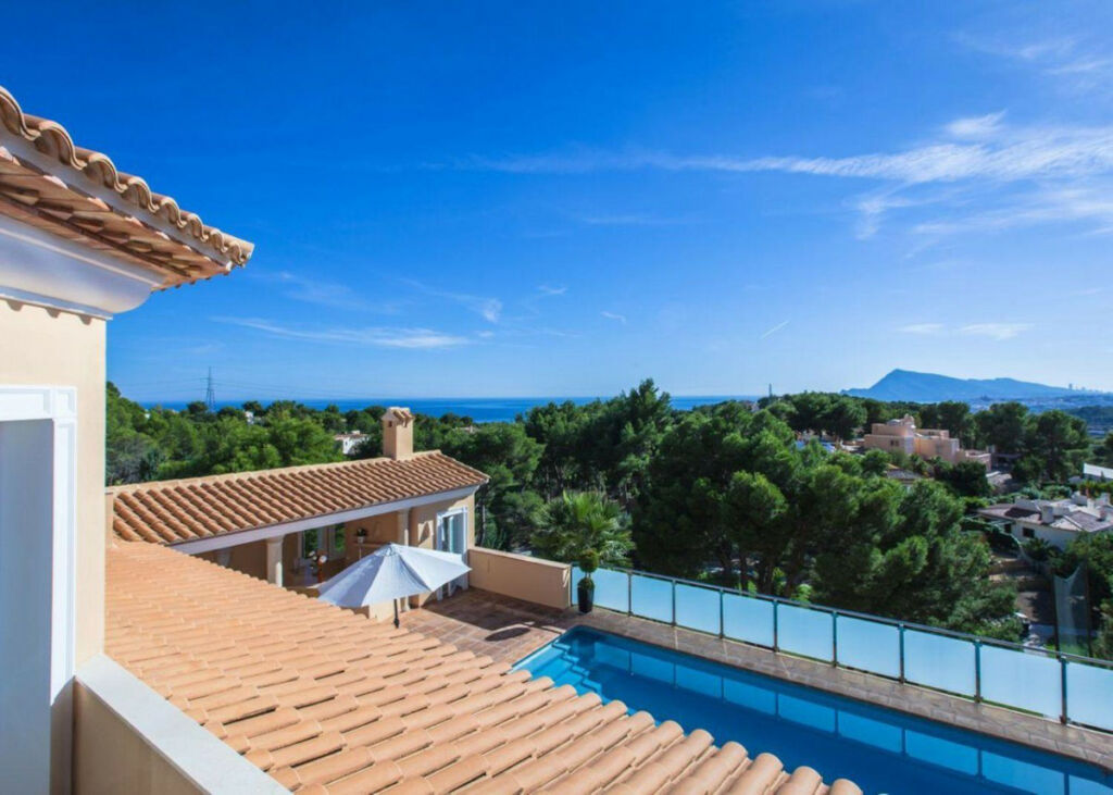 Detached Villa Altea Alicante - image 2