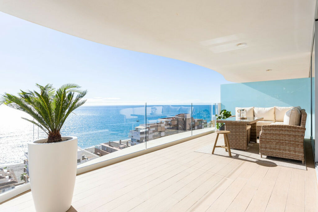 Penthouse Carvajal Málaga - image 2