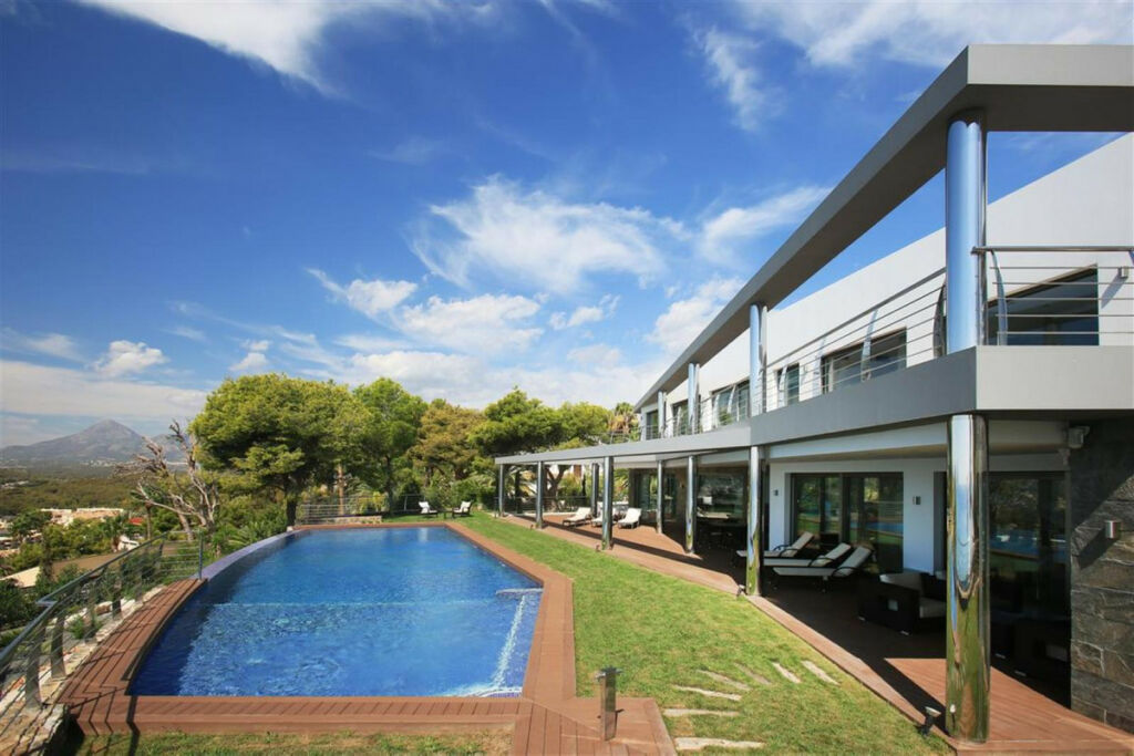 Detached Villa Altea Alicante - image 2