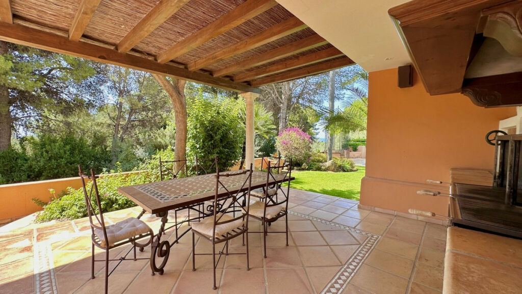 Detached Villa The Golden Mile Málaga - image 20