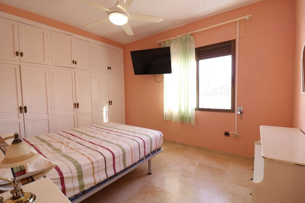 Detached Villa Cabo Roig Alicante - image 20