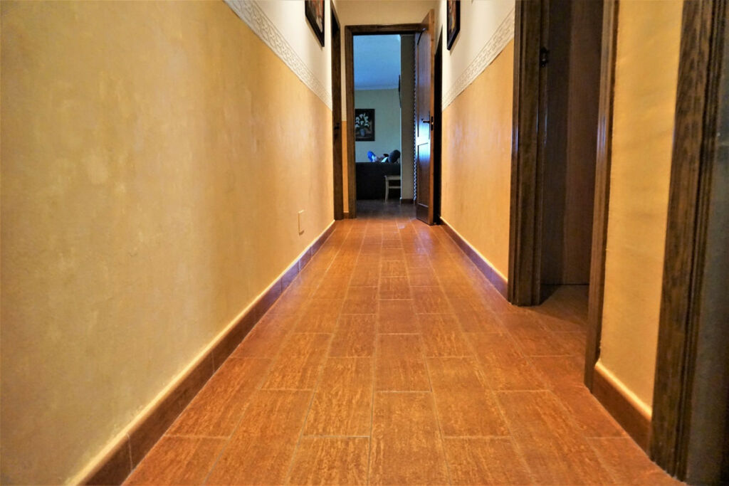 Detached Villa Sayalonga Málaga - image 20