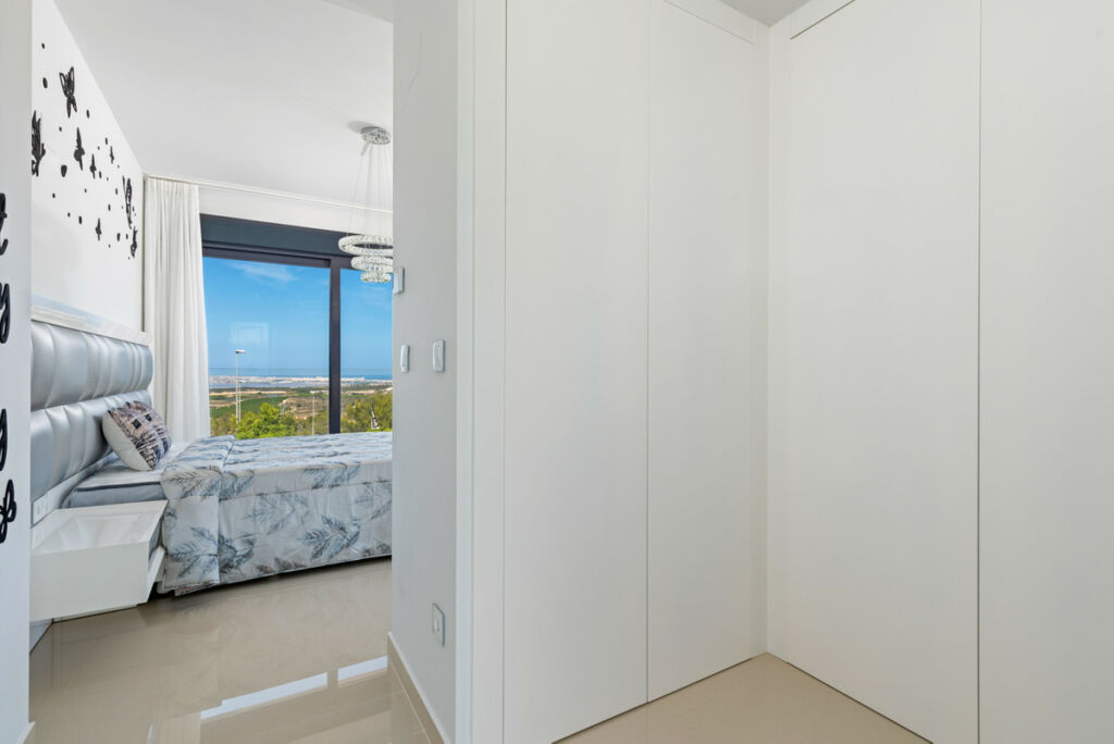 Detached Villa San Miguel de Salinas Alicante - image 20