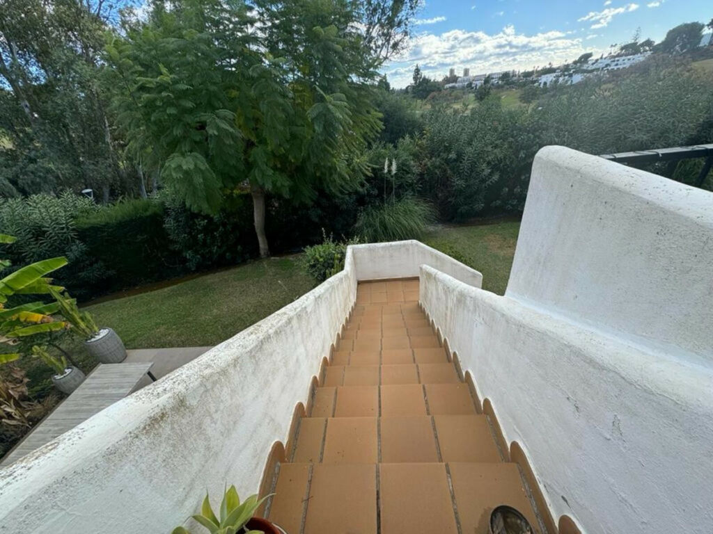 Townhouse Nueva Andalucía Málaga - image 20