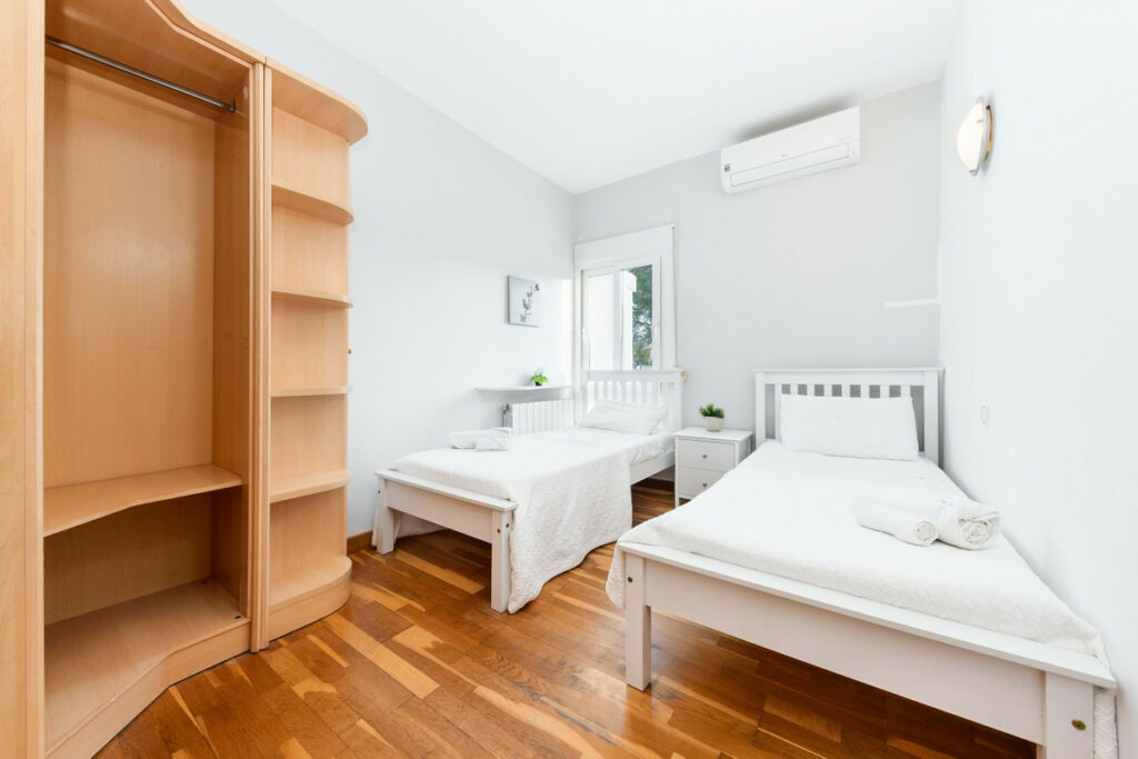 Detached Villa Dehesa de Campoamor Alicante - image 20