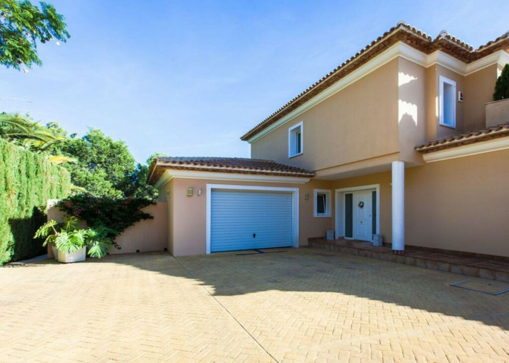 Detached Villa Altea Alicante - image 20