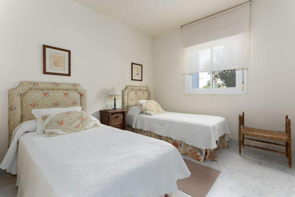 Middle Floor Apartment San Pedro de Alcántara Málaga - image 17