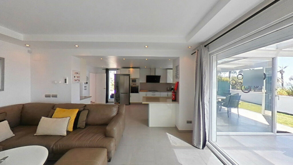Detached Villa New Golden Mile Málaga - image 20