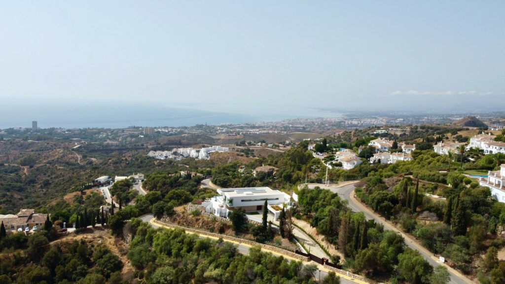 Penthouse Altos de los Monteros Málaga - image 20