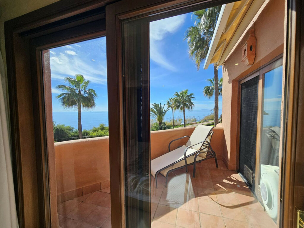 Middle Floor Apartment Estepona Málaga - image 20