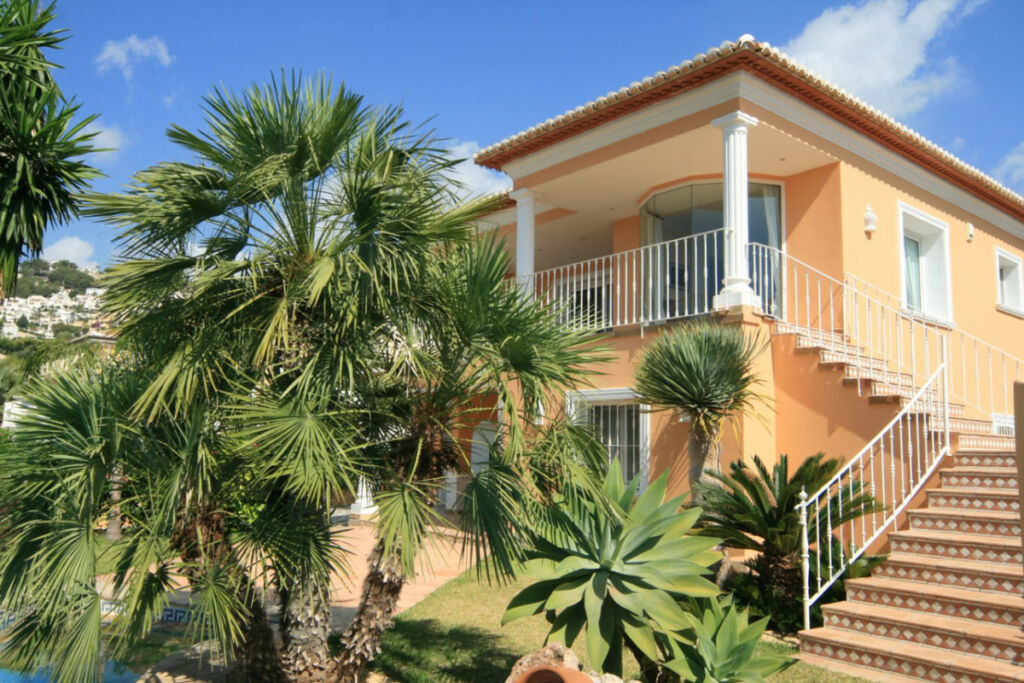 Detached Villa Moraira Alicante - image 18