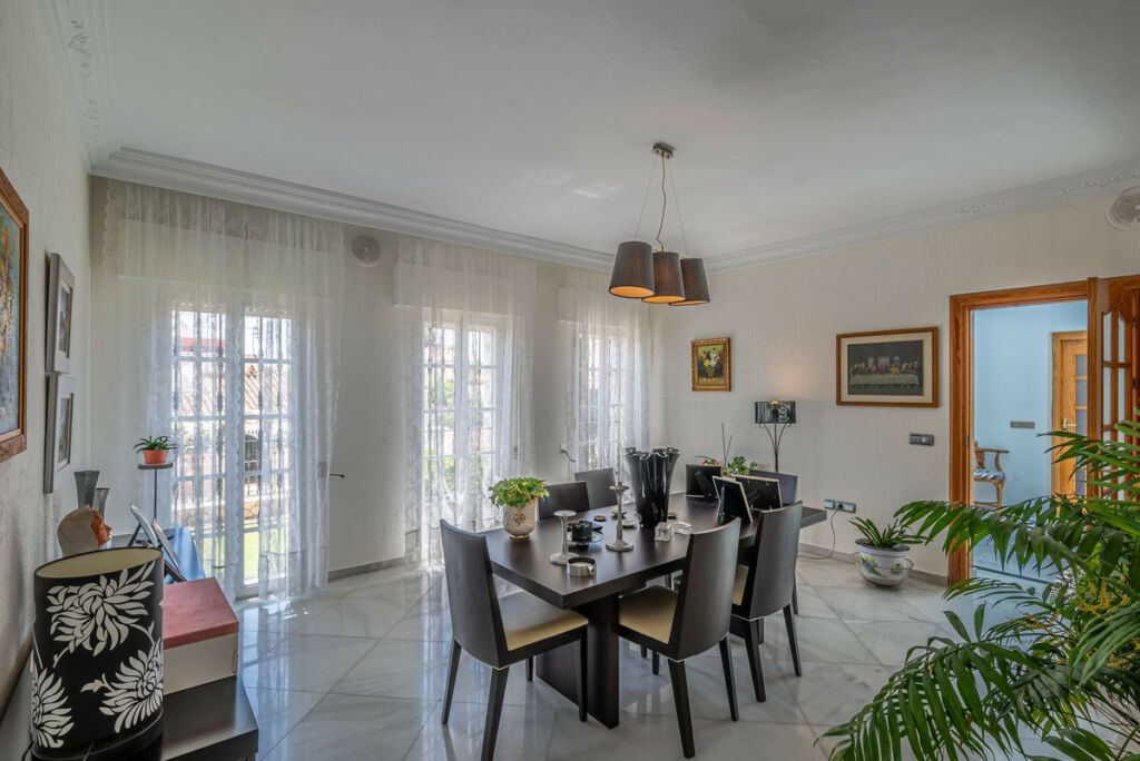 Detached Villa Benalmadena Málaga - image 21