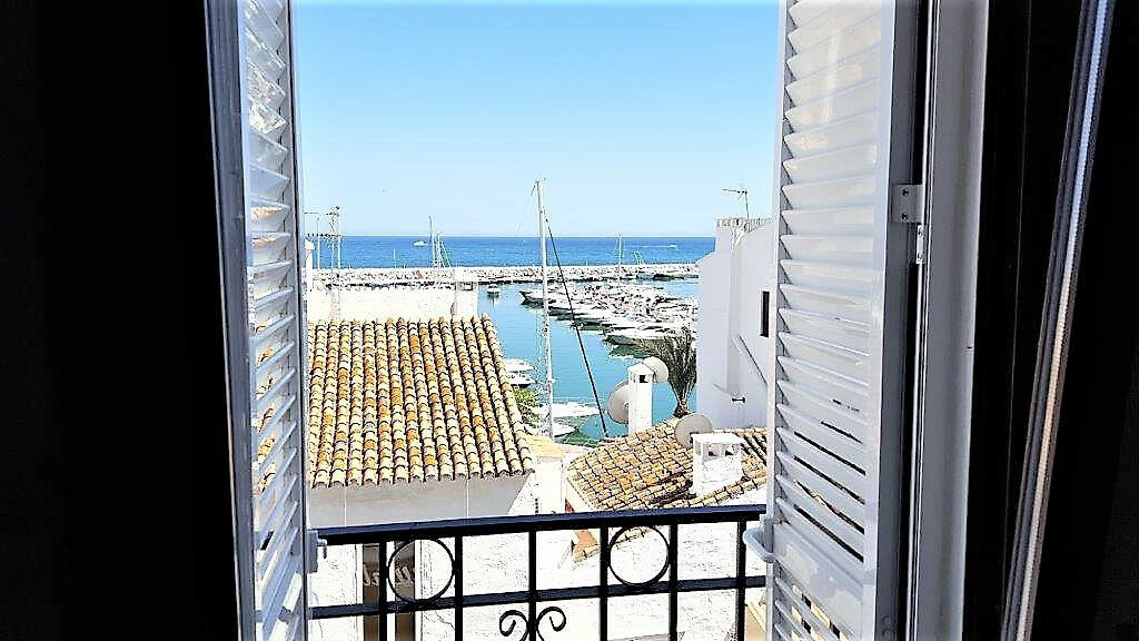 Middle Floor Apartment Puerto Banús Málaga - image 20
