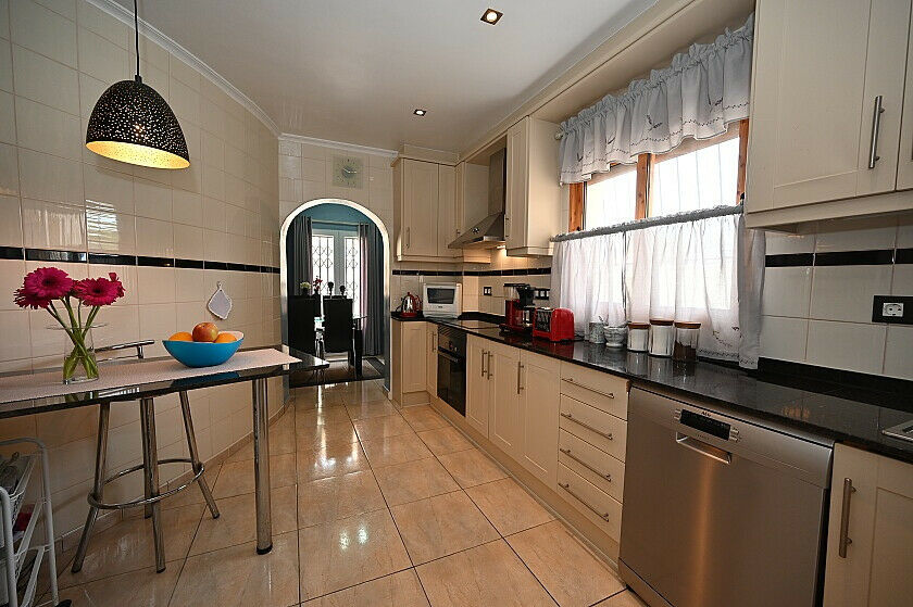 Detached Villa San Miguel de Salinas Alicante - image 21