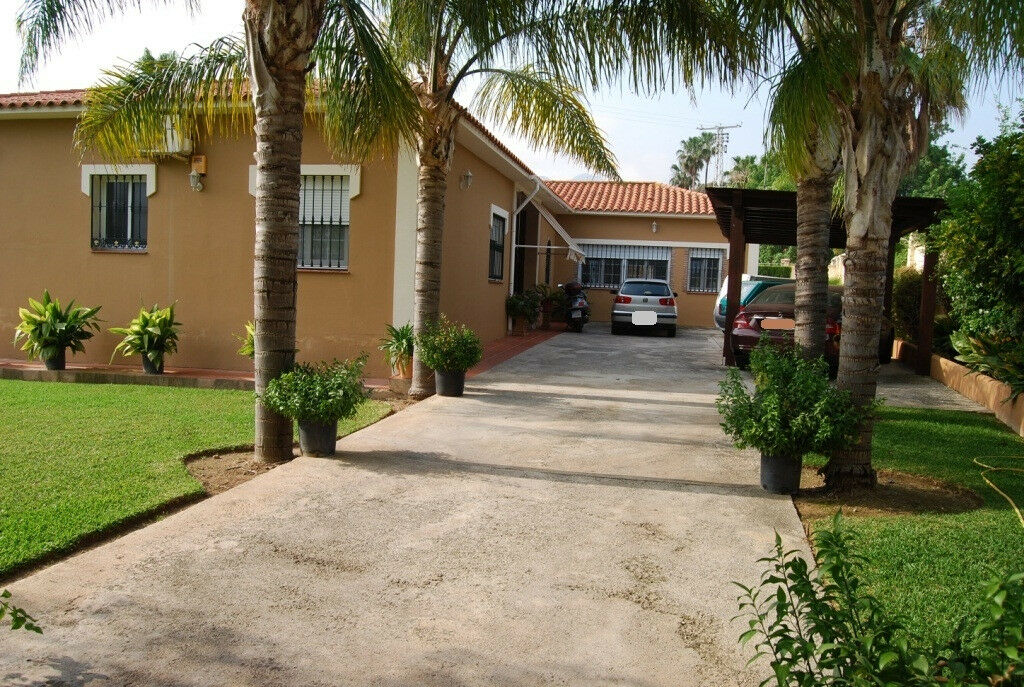 Detached Villa Alhaurín de la Torre Málaga - image 21
