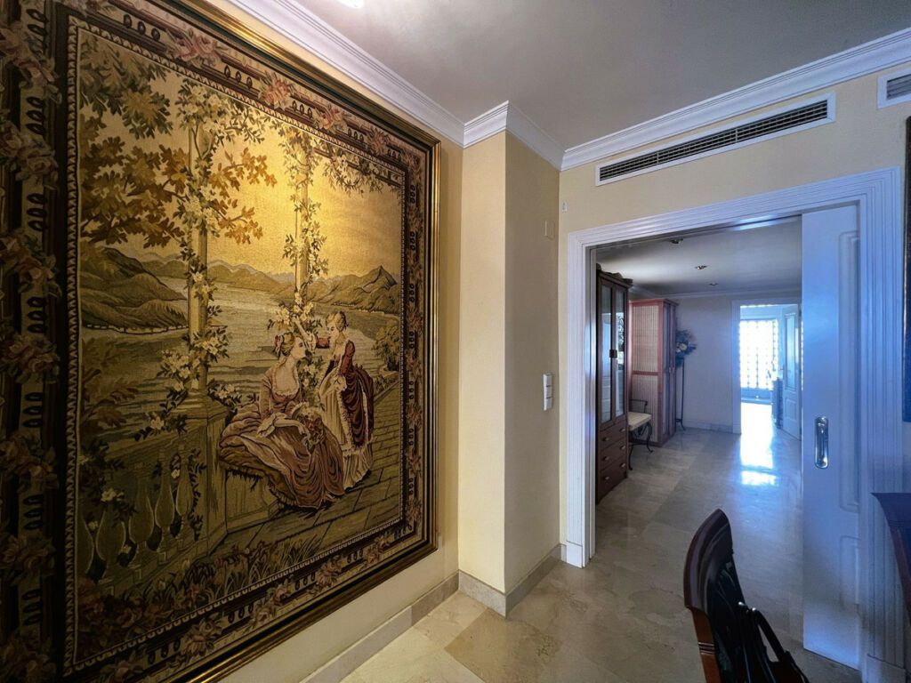 Middle Floor Apartment Puerto Banús Málaga - image 21