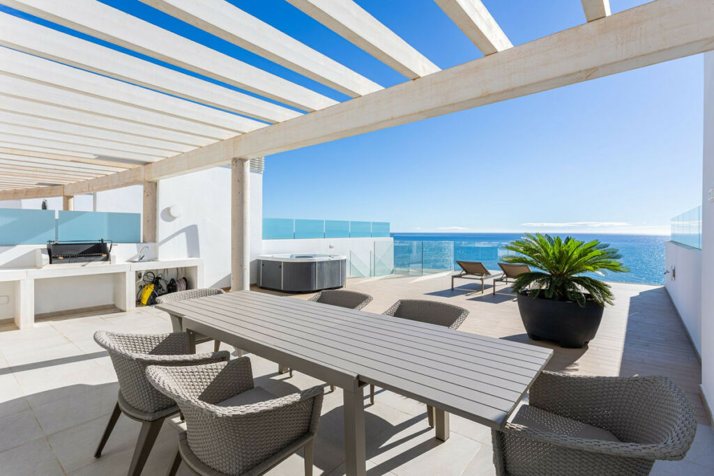 Penthouse Carvajal Málaga - image 21