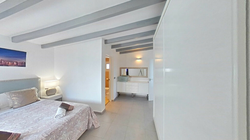 Detached Villa New Golden Mile Málaga - image 21