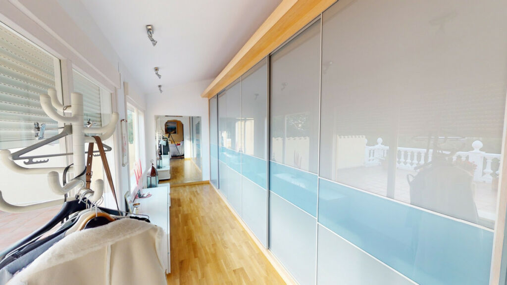 Detached Villa Benajarafe Málaga - image 22