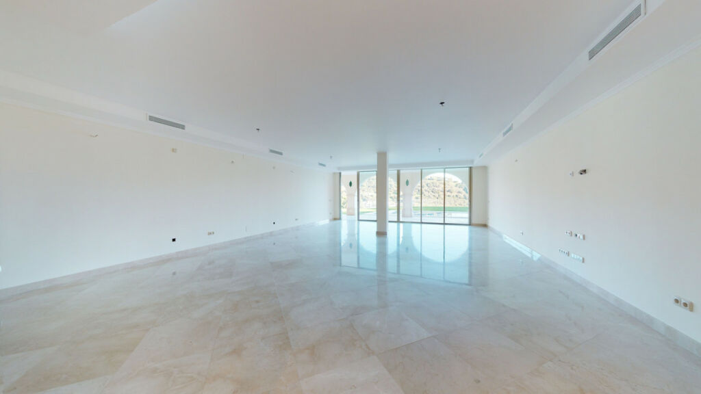 Detached Villa Los Arqueros Málaga - image 21