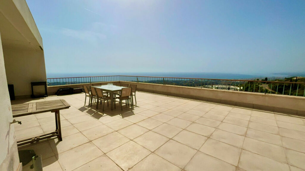 Penthouse Altos de los Monteros Málaga - image 22